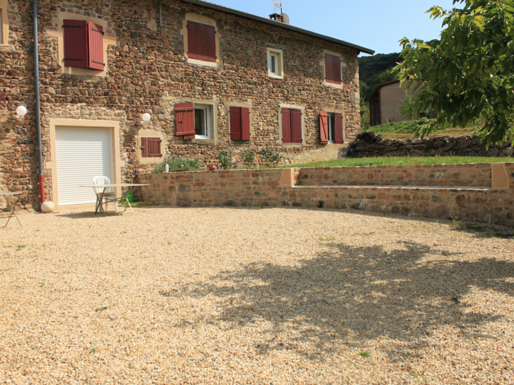 Rénovation Extérieure et Réalisation d’une Terrasse – Emeringes - RECONDU-DUPERRET